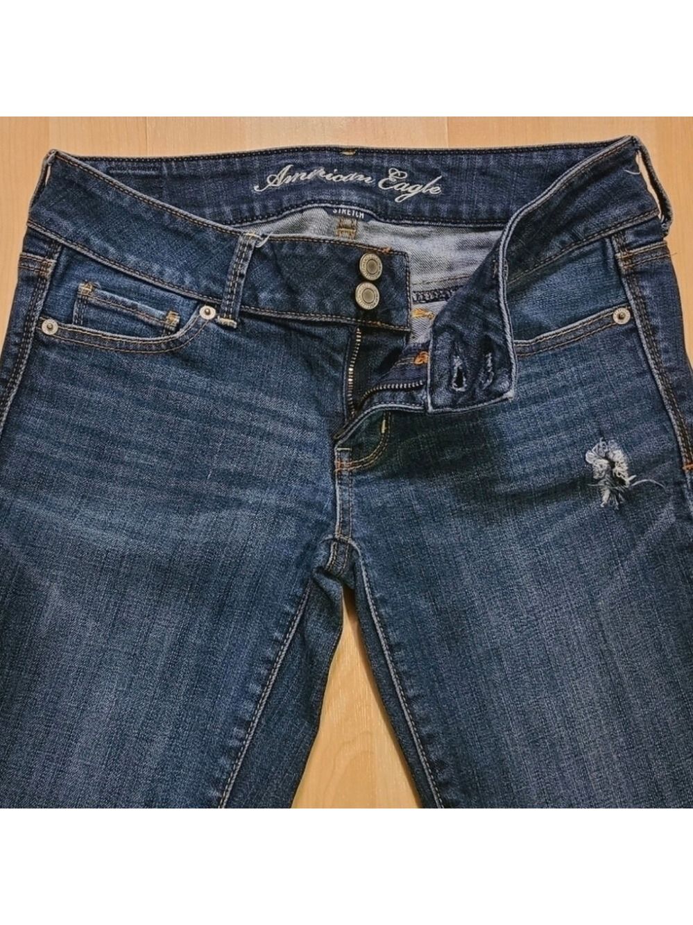 AE Low Rise Artist Stretch Jeans Dark Wash Hemmed Cropped Ankle Size 4 Regular